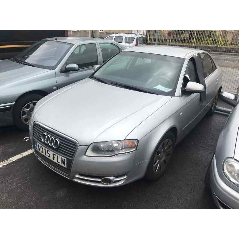 AUDI A4 BERLINA (8E)