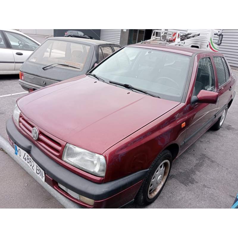 VOLKSWAGEN VENTO (1H2)