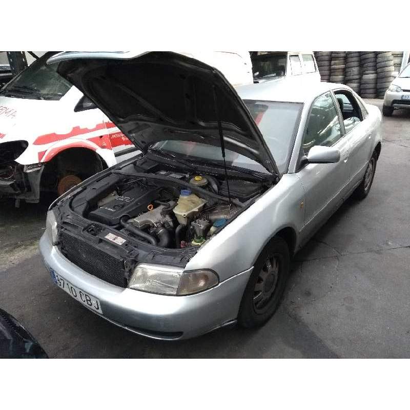 AUDI A4 BERLINA (B5)
