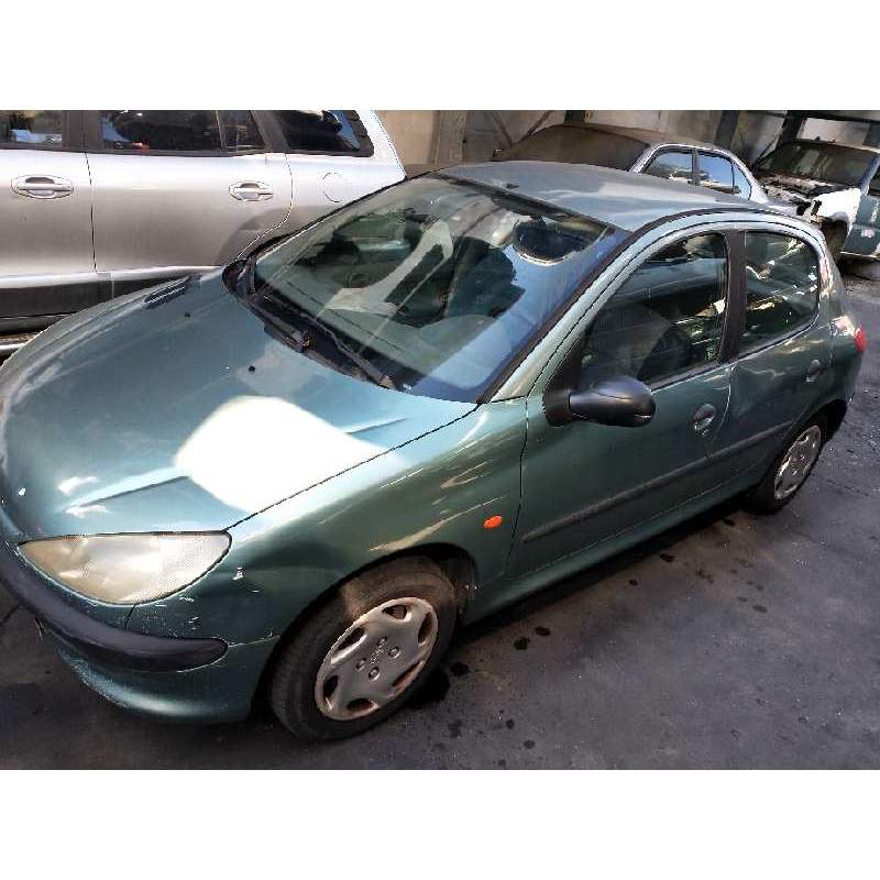 PEUGEOT 206 BERLINA