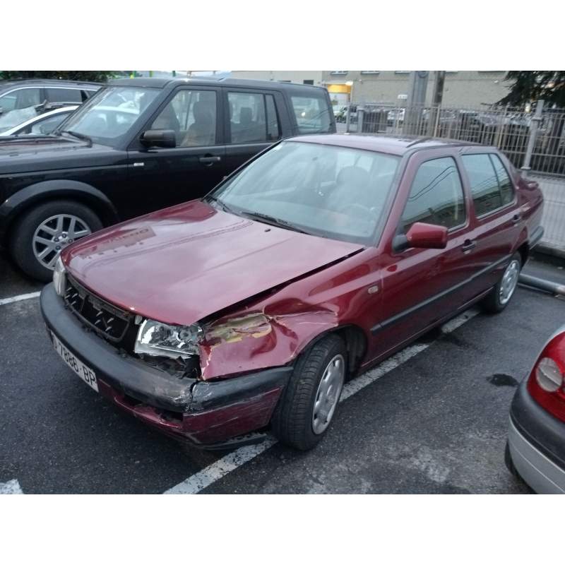 VOLKSWAGEN VENTO (1H2)