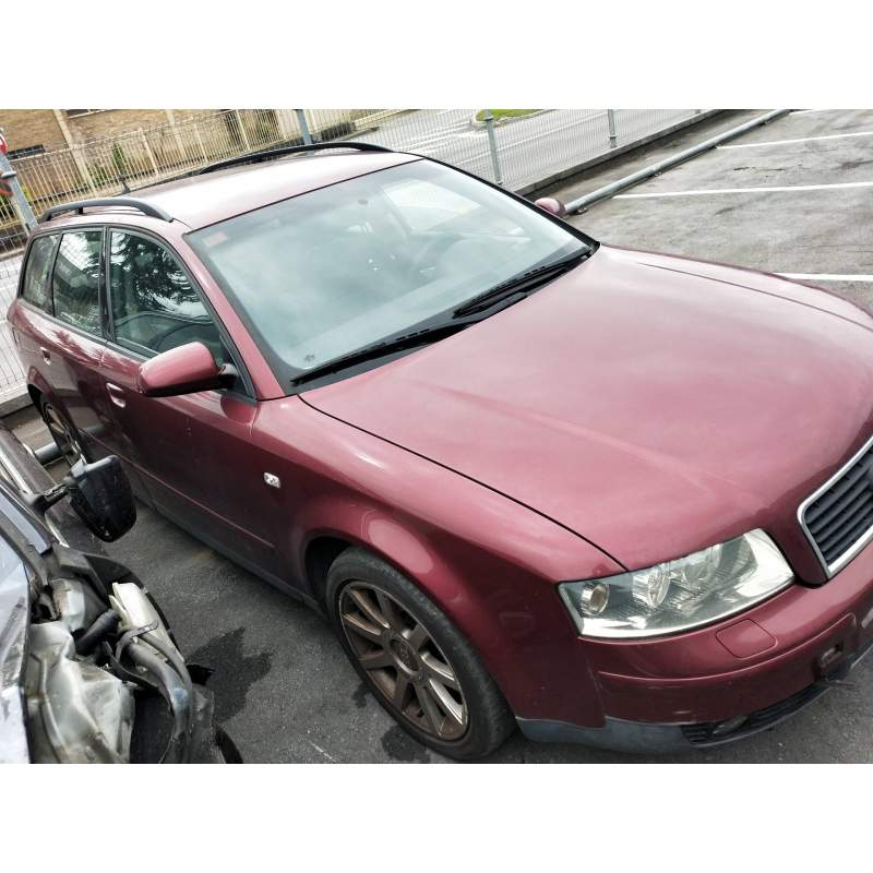 AUDI A4 AVANT (8E)