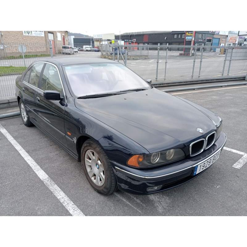 BMW 5 (E39)