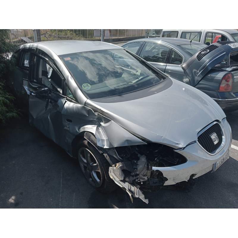 SEAT LEON (1P1)