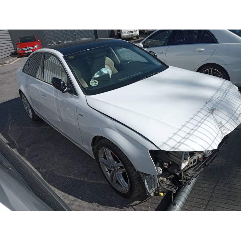 AUDI A4 BER. (B8)