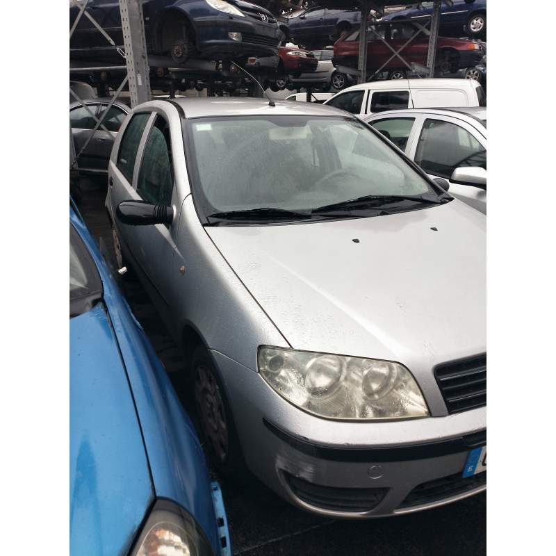 FIAT PUNTO BERLINA (188)