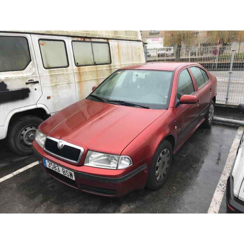 SKODA OCTAVIA BERLINA (1U2)