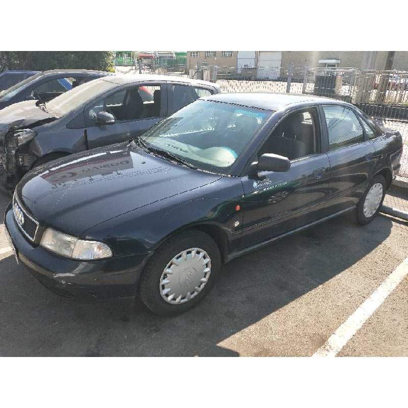 AUDI A4 BERLINA (B5)
