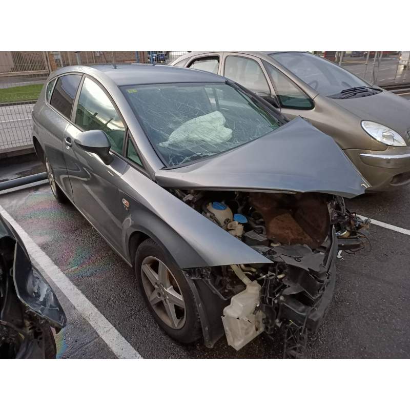 SEAT LEON (1P1)