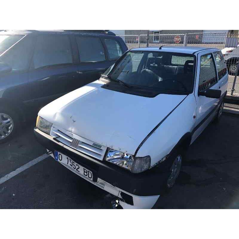FIAT UNO (146)