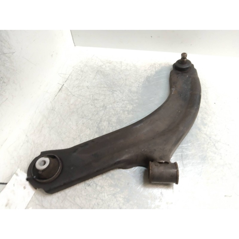 Recambio de brazo suspension inferior delantero izquierdo para nissan note (e11e) acenta referencia OEM IAM   