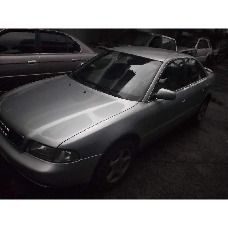 AUDI A4 BERLINA (B5)