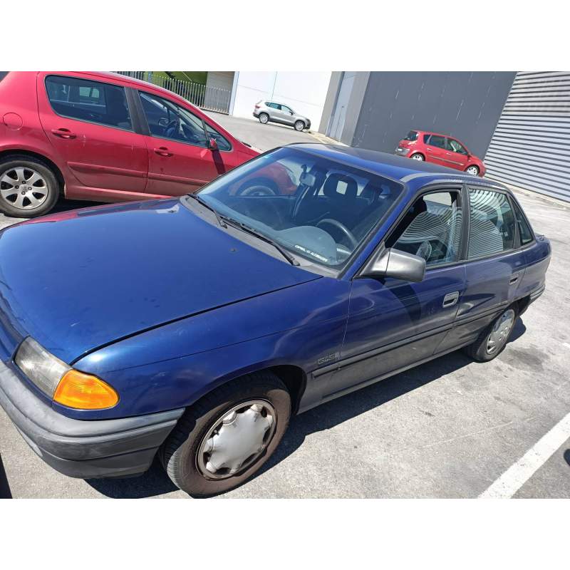 OPEL ASTRA F BERLINA