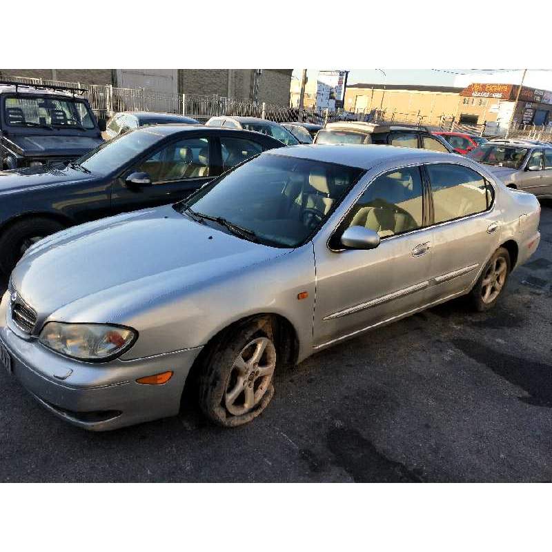 NISSAN MAXIMA QX (A32)