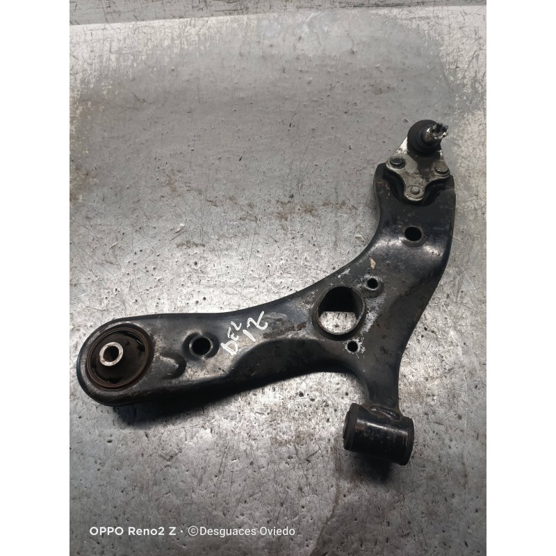 Recambio de brazo suspension inferior delantero izquierdo para toyota avensis advance referencia OEM IAM   