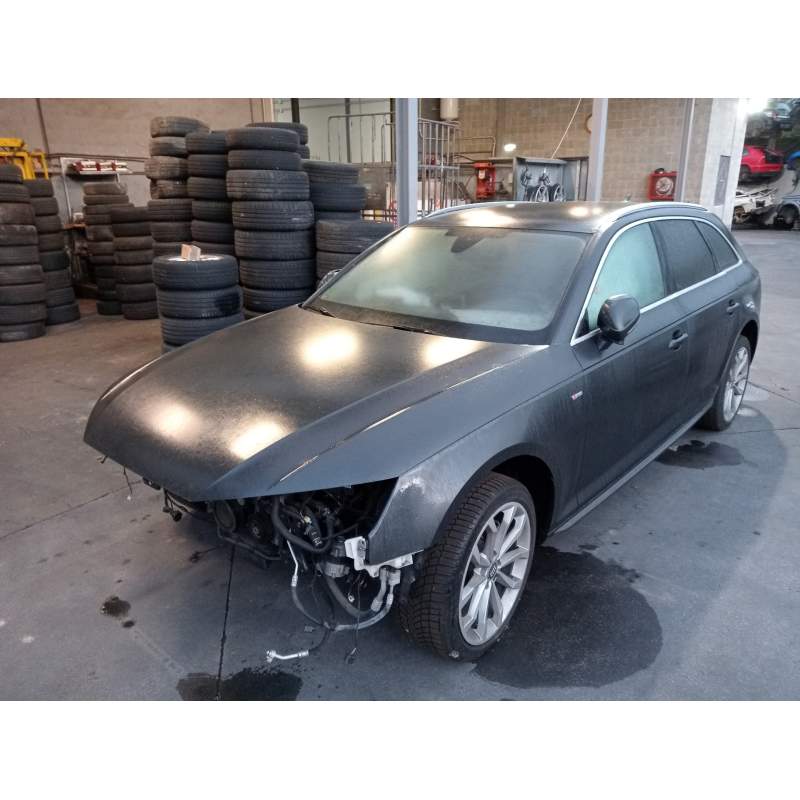 AUDI A4 AVANT (8WD)