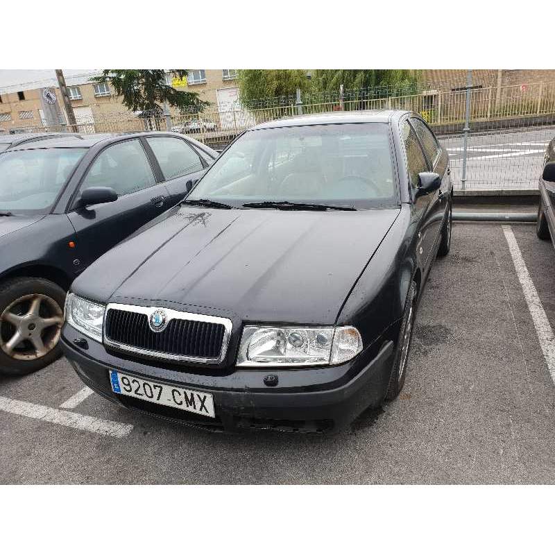 SKODA OCTAVIA BERLINA (1U2)