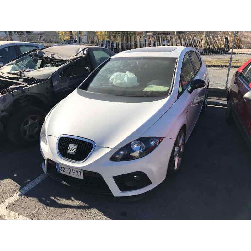 SEAT LEON (1P1)