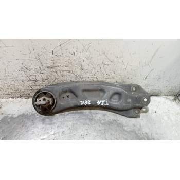 BRAZO SUSPENSION SUPERIOR TRASERO DERECHO 