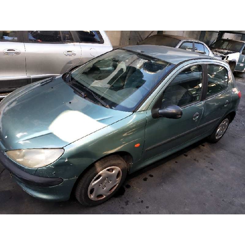 peugeot 206 berlina del año 1999