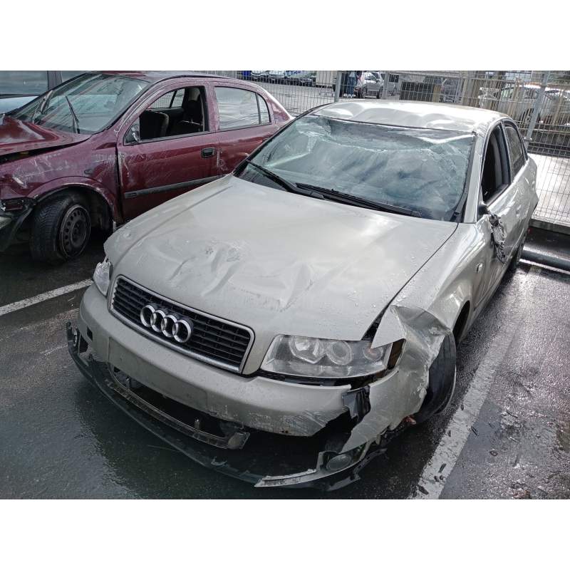 AUDI A4 BERLINA (8E)
