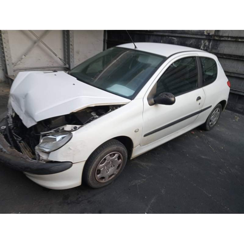 PEUGEOT 206 BERLINA