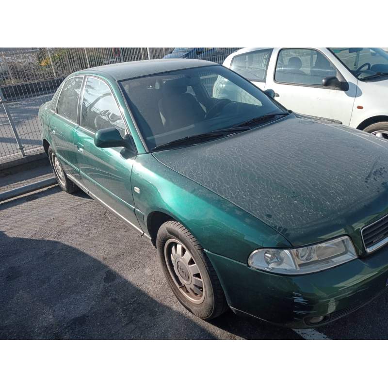 AUDI A4 BERLINA (B5)