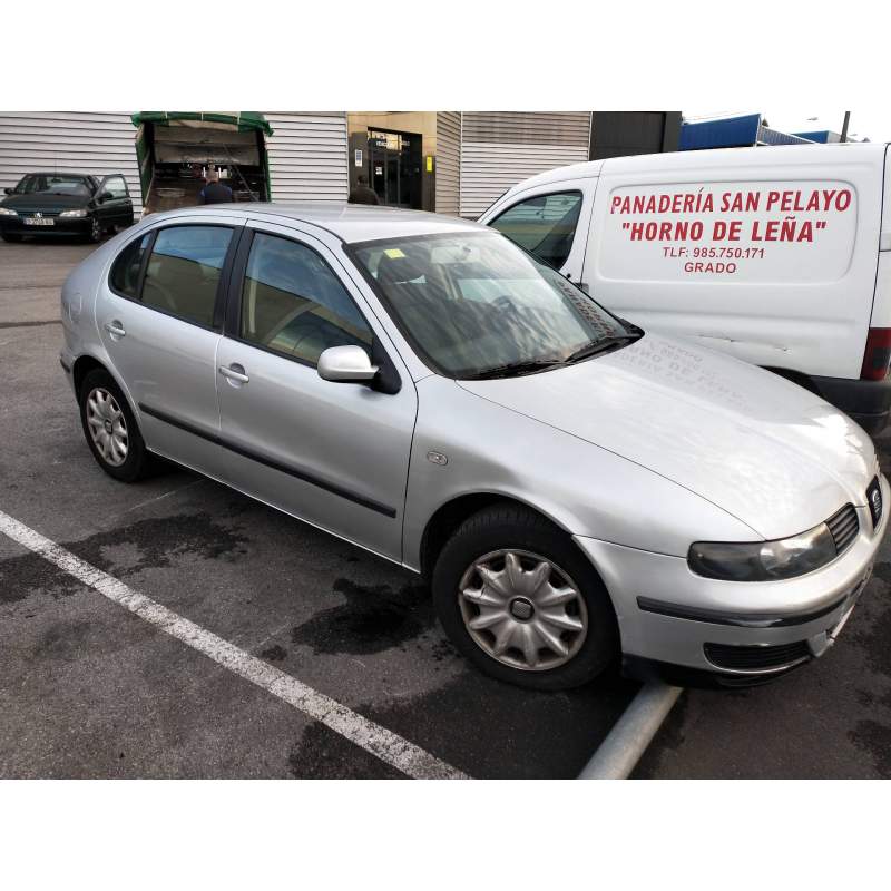 SEAT LEON (1M1)