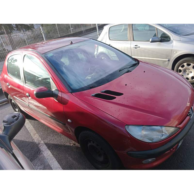 PEUGEOT 206 BERLINA
