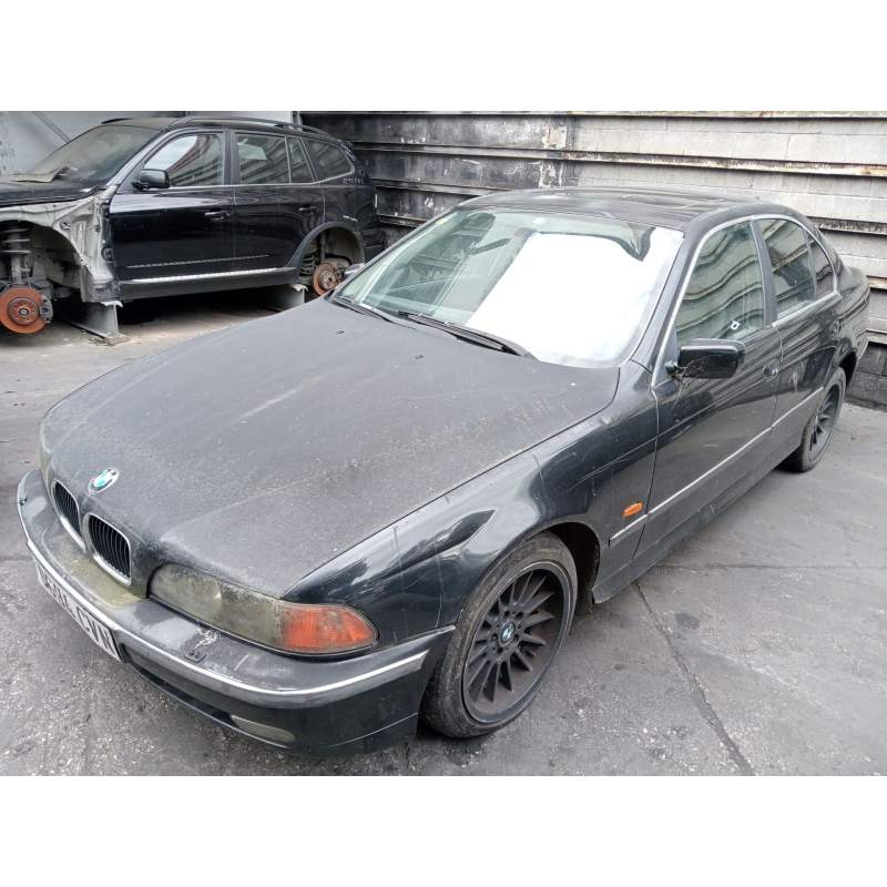 BMW 5 (E39)