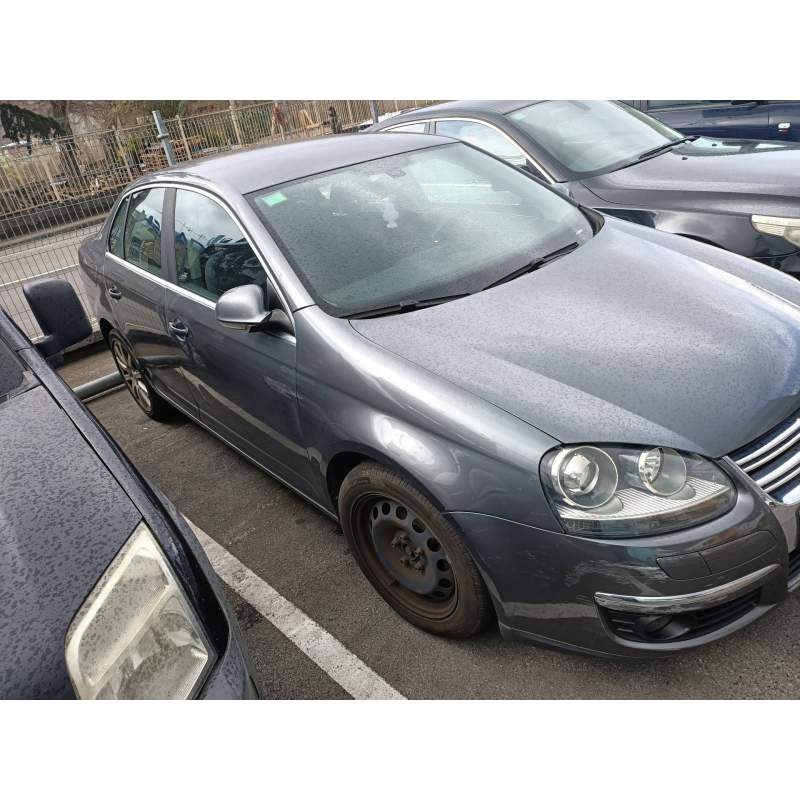 VOLKSWAGEN JETTA (1K2)