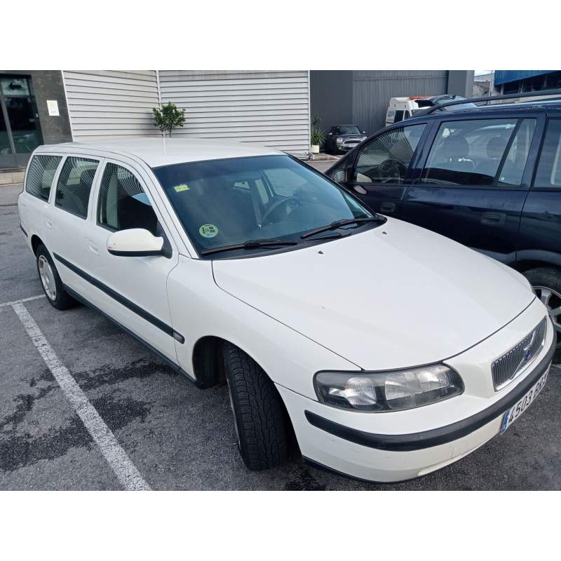 VOLVO V70 II (285)