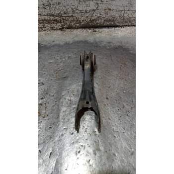 BRAZO SUSPENSION SUPERIOR TRASERO DERECHO A2463500053 