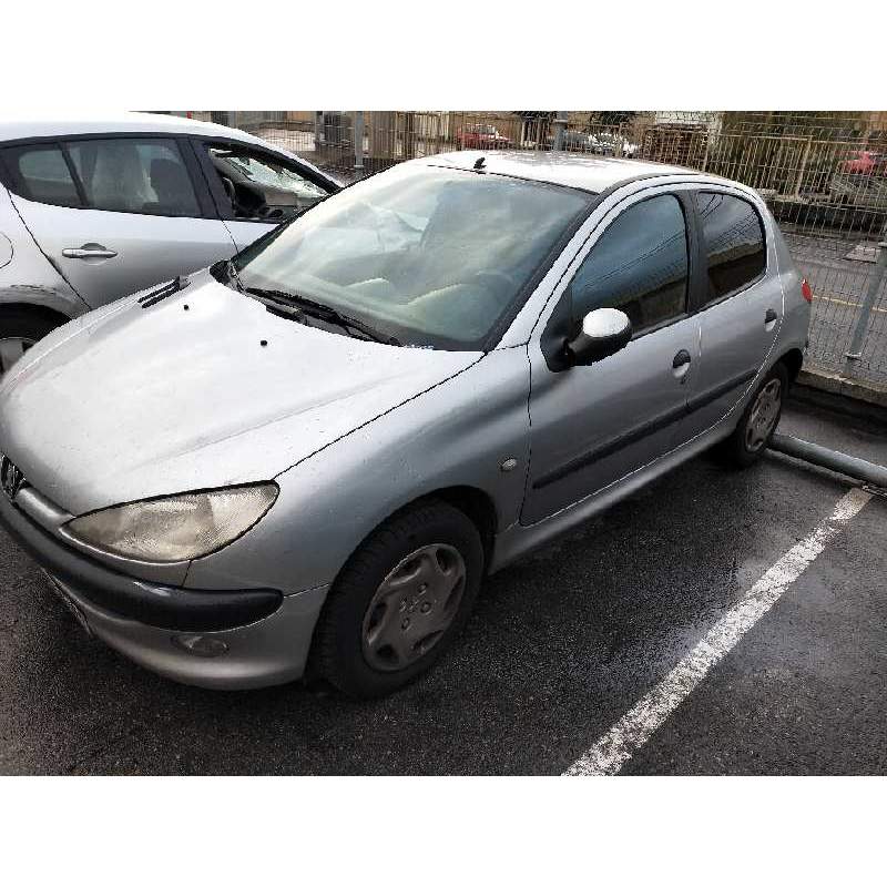PEUGEOT 206 BERLINA