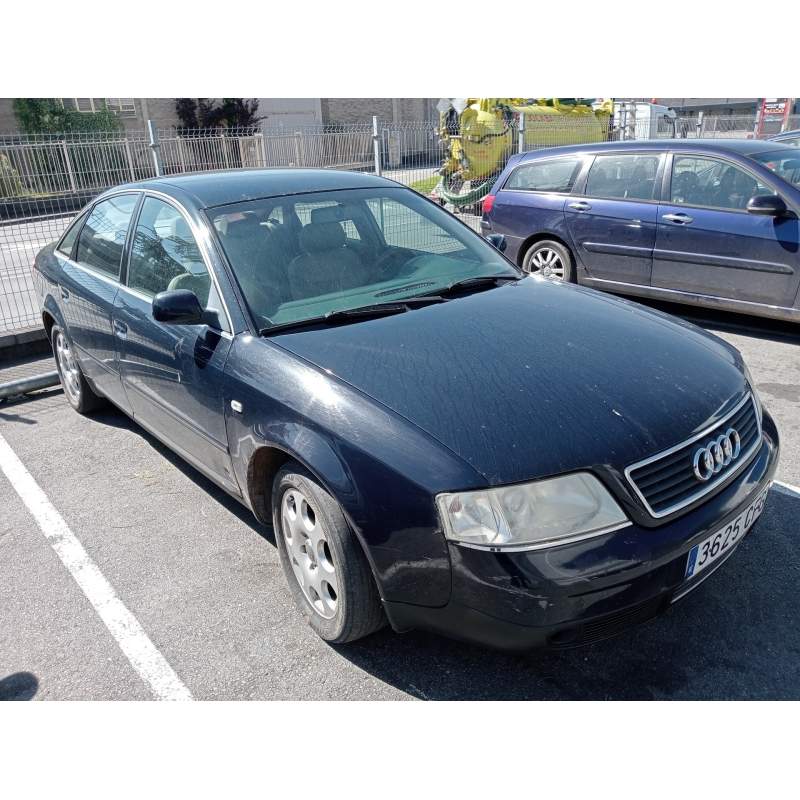 AUDI A6 BERLINA (4B2)