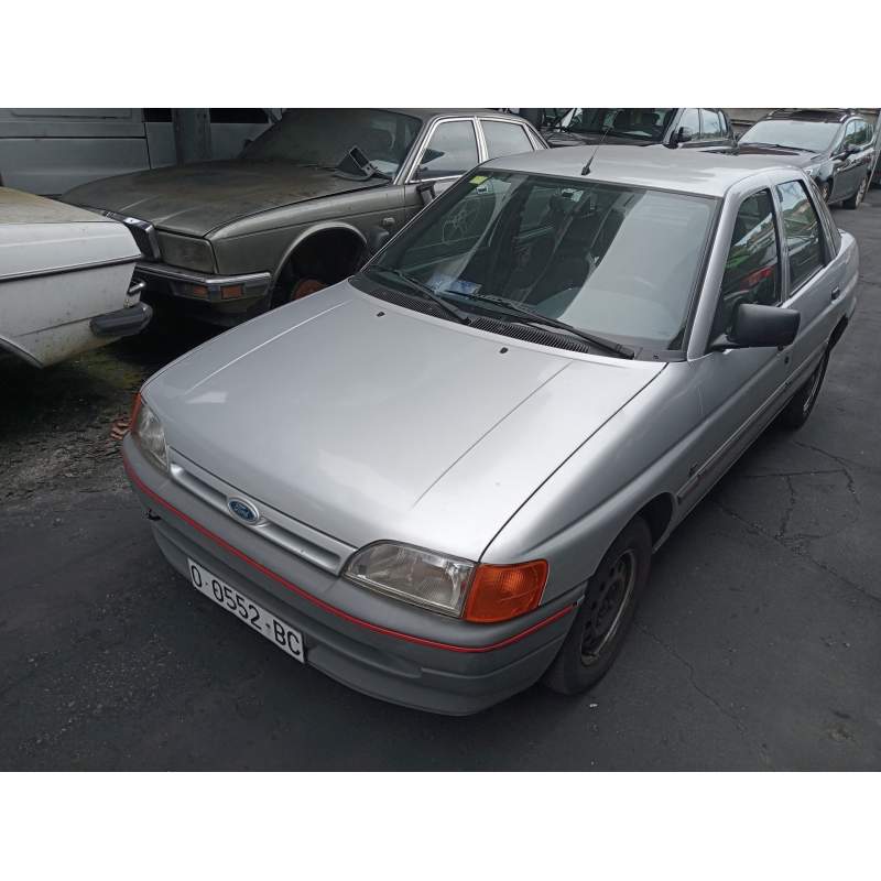 FORD ESCORT BERLINA/TURNIER