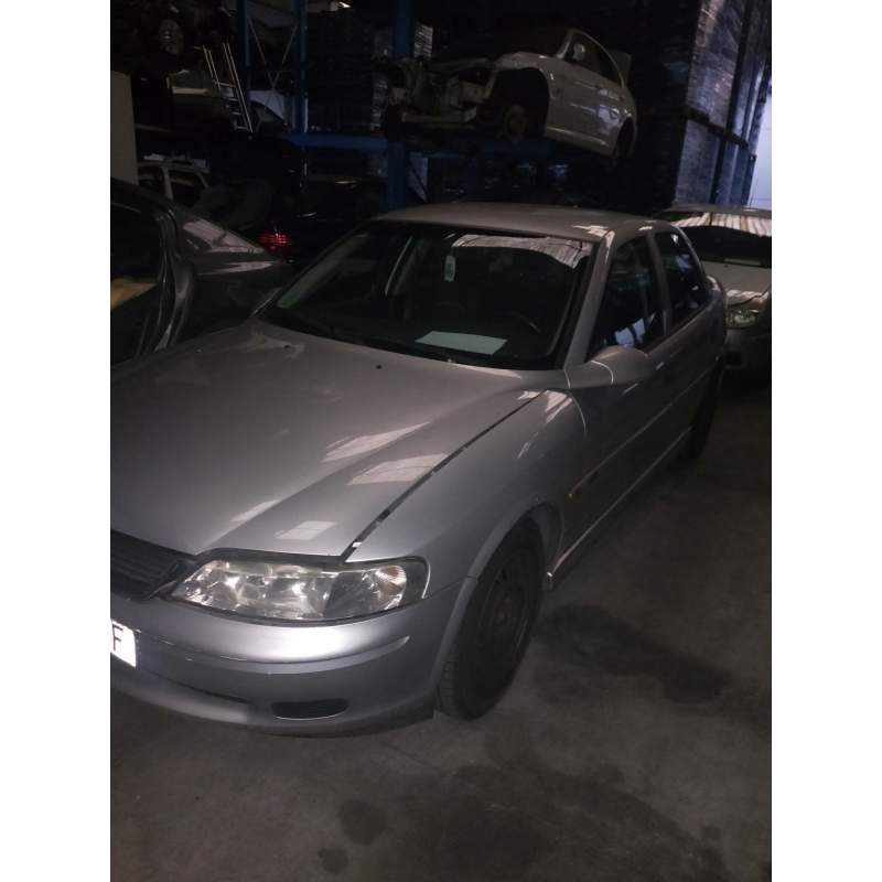 OPEL VECTRA B BERLINA