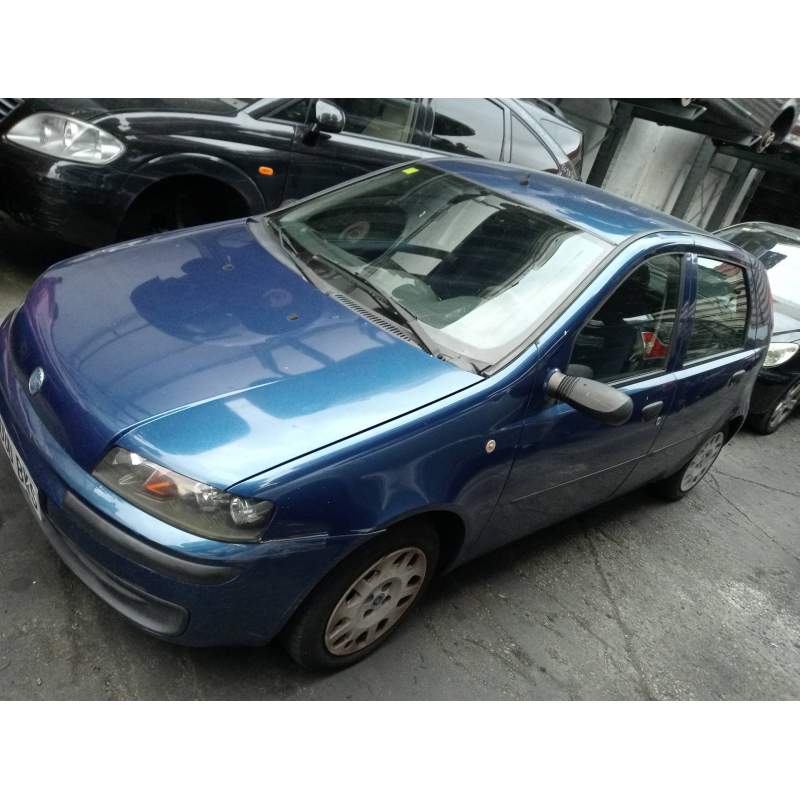 FIAT PUNTO BERLINA (188)