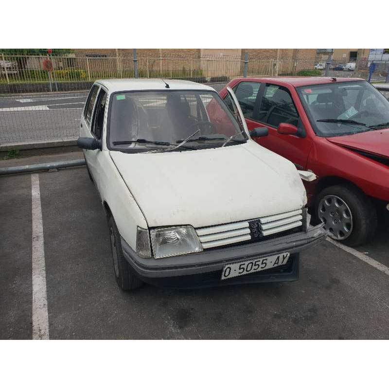PEUGEOT 205 BERLINA