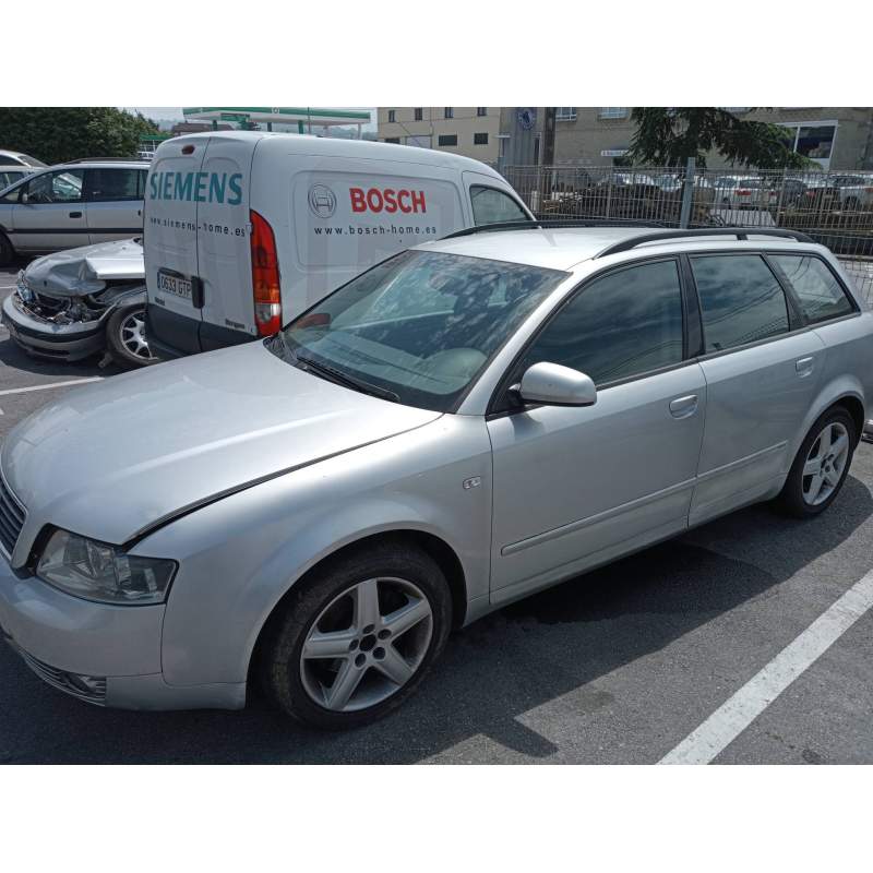 AUDI A4 AVANT (8E)