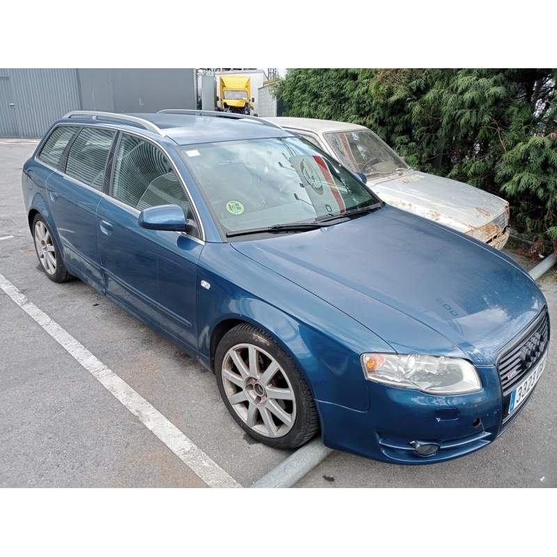 AUDI A4 AVANT (8E)