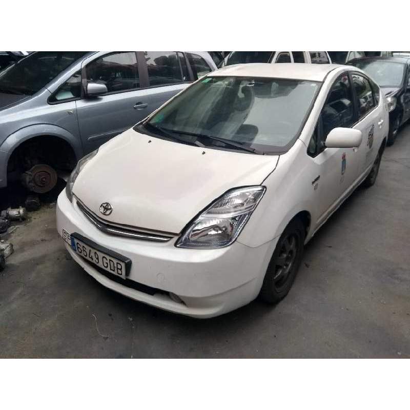TOYOTA PRIUS (NHW20)