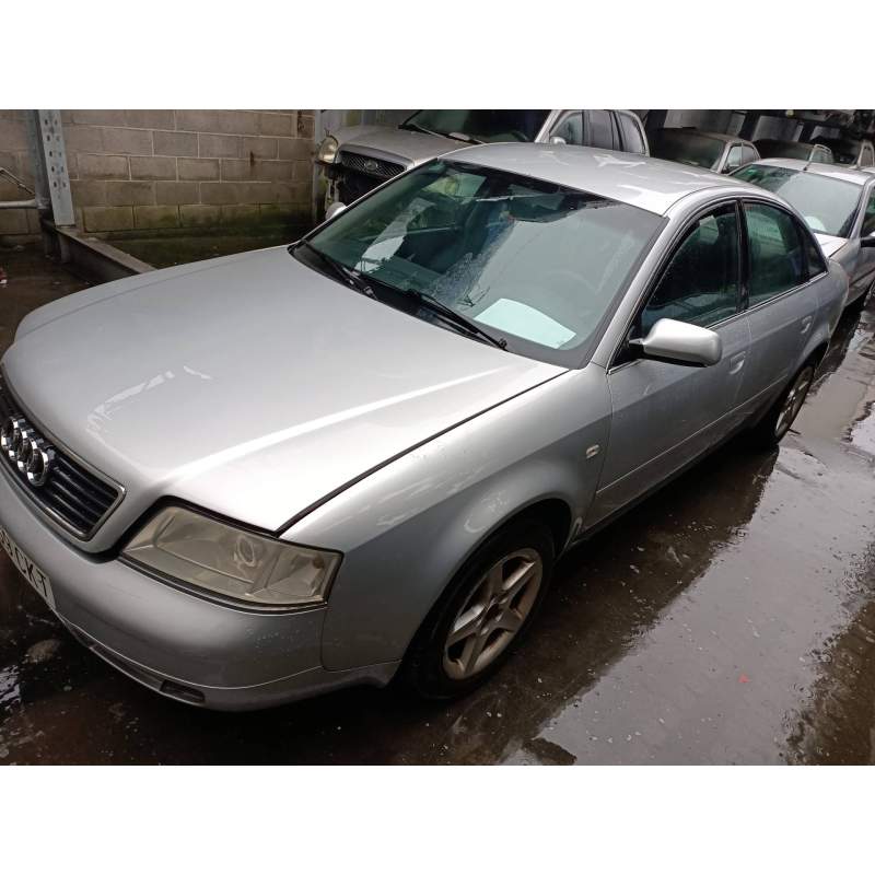 AUDI A6 BERLINA (4B2)