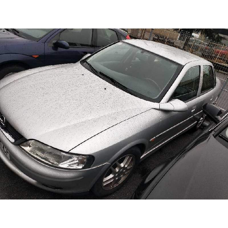 OPEL VECTRA B BERLINA