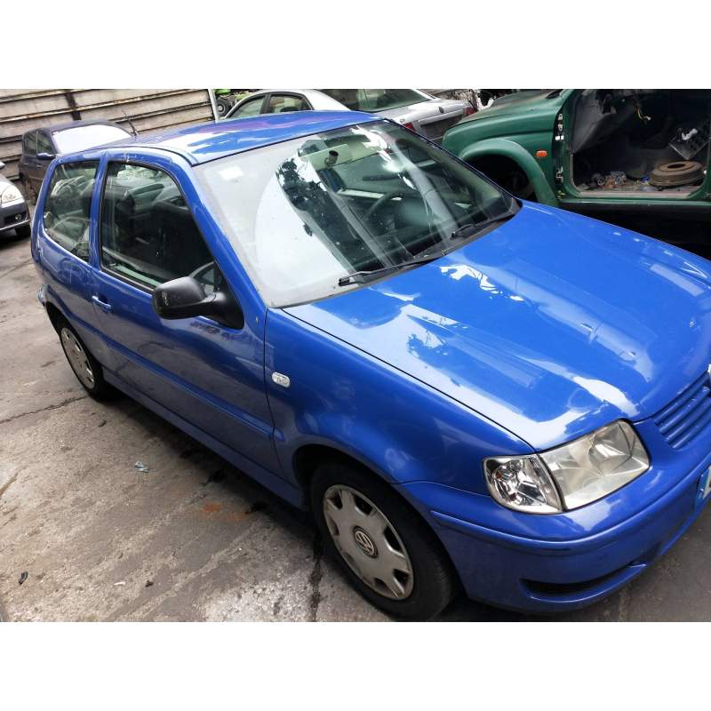 VOLKSWAGEN POLO BERLINA (6N2)
