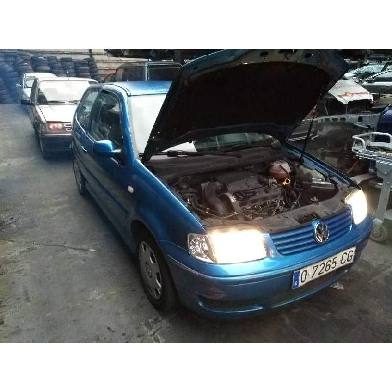 VOLKSWAGEN POLO BERLINA (6N2)