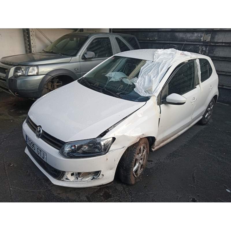 VOLKSWAGEN POLO (6R1)