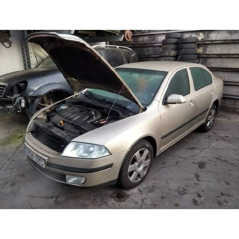 SKODA OCTAVIA BERLINA (1Z3)