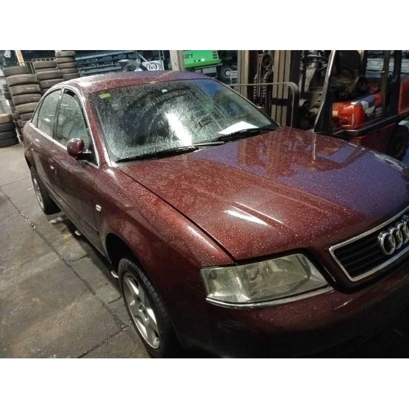 AUDI A6 BERLINA (4B2)