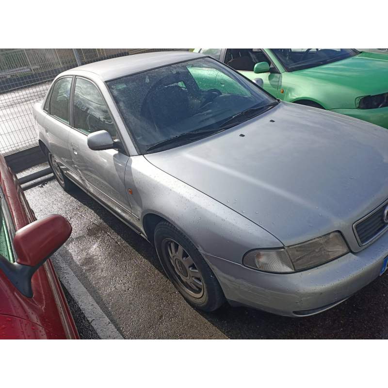 AUDI A4 BERLINA (B5)